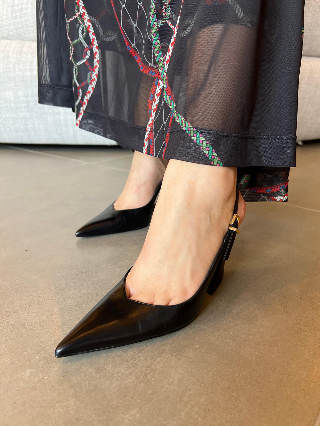 Scarpin Slingback Couro Preto